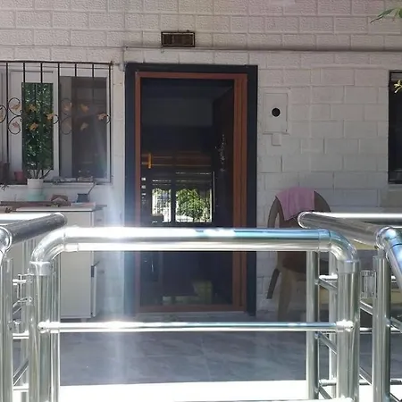 Kadinlar Denizi Plajina Yakin Luks * Kusadası